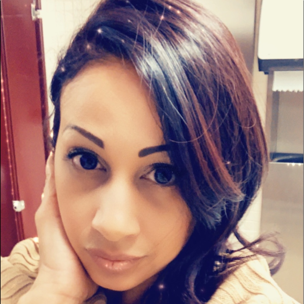 Meet your Posher, Maria